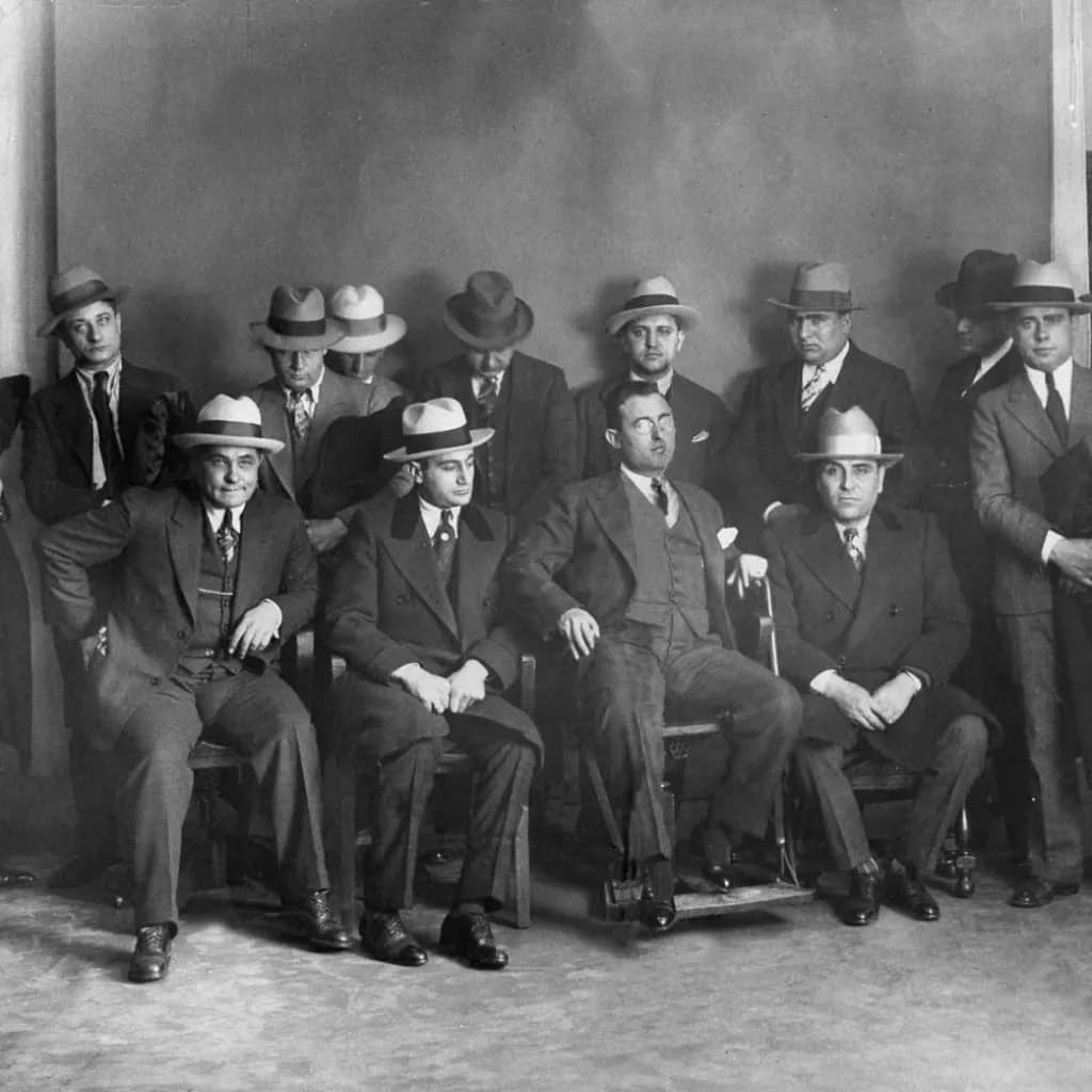 Mafia NYC Gangster tours Family